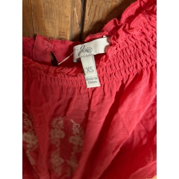 Joie 100% silk embroidered stretchy peasant top size XS - Picture 2 of 8